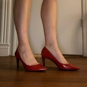 Via Spiga Red Leather Kitten Heel - Womens 7